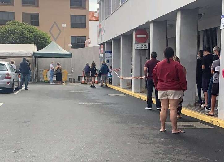 Imagen del punto de vacunación contra la covid instalada en el CS de El Calero/TA.